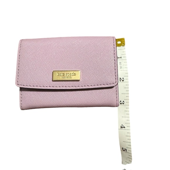 kate spade Handbags - NWOT Kate Spade coin wallet